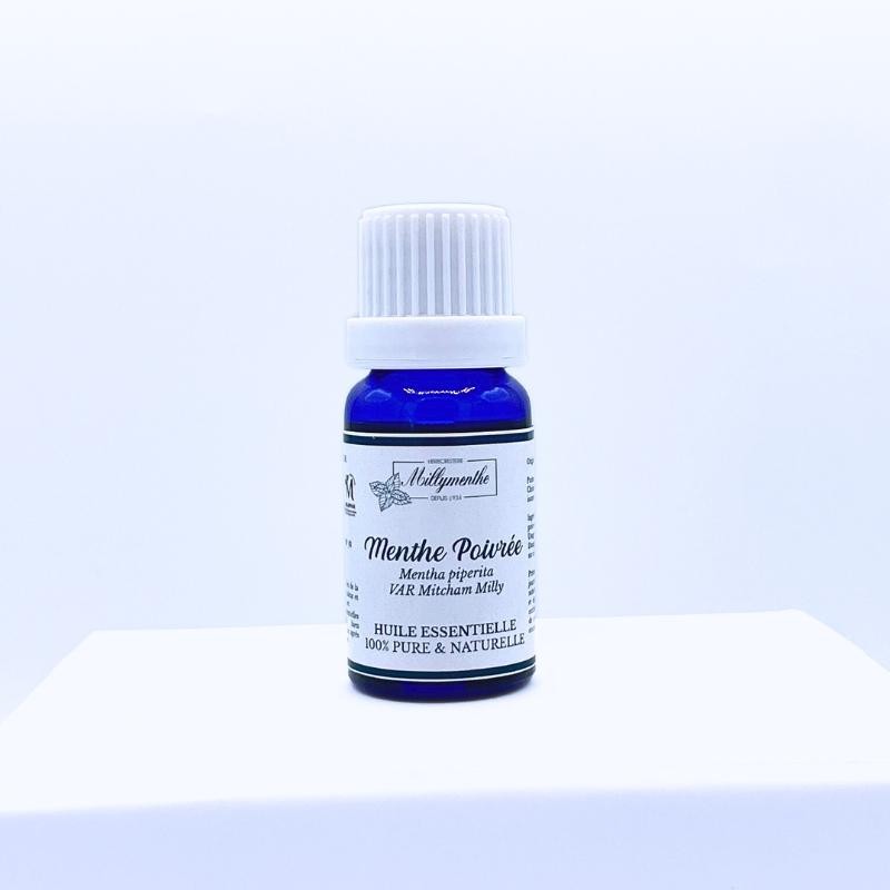 Flacon d'huile essentielle compte goutte de menthe poivrée.