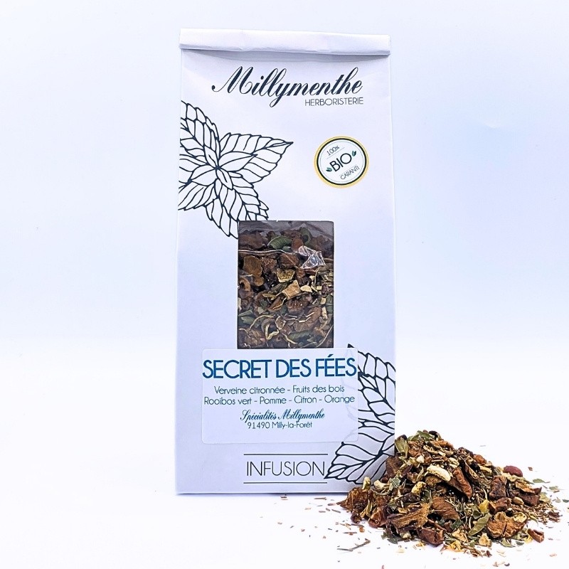 Sachet de l'infusion secret des fées BIO à base de verveine citronnée, fruits des bois, rooibos vert, pomme, citron, orange.
