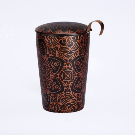 Mug en porcelaine noir avec des motifs mandala cuivre